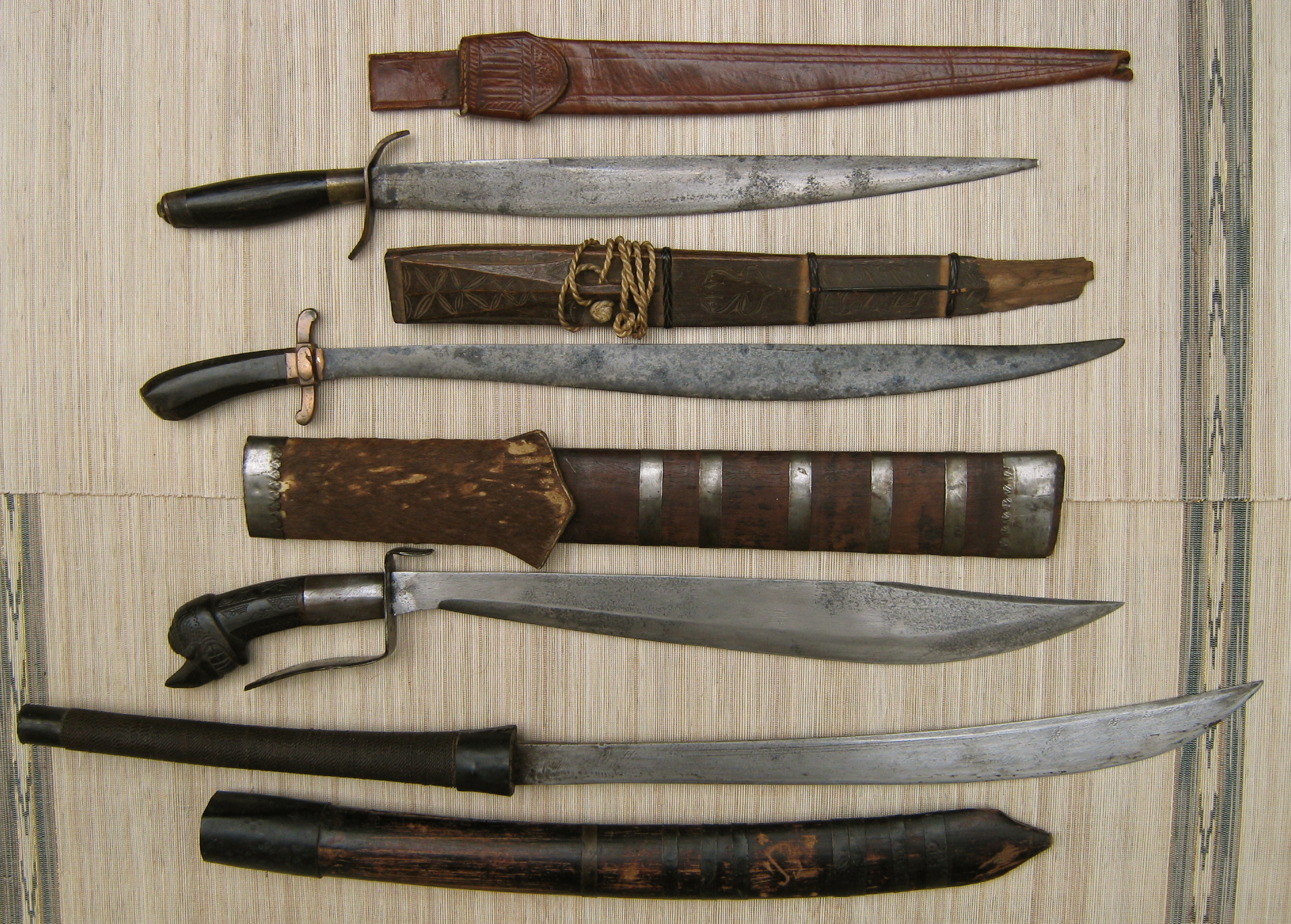 Filipino_sword_luzon_vs_visayan_swords_b.jpg